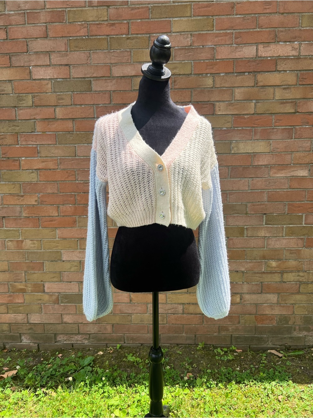 Pastel Cropped V-Neck Button Sweater Cardigan - Multicolor
